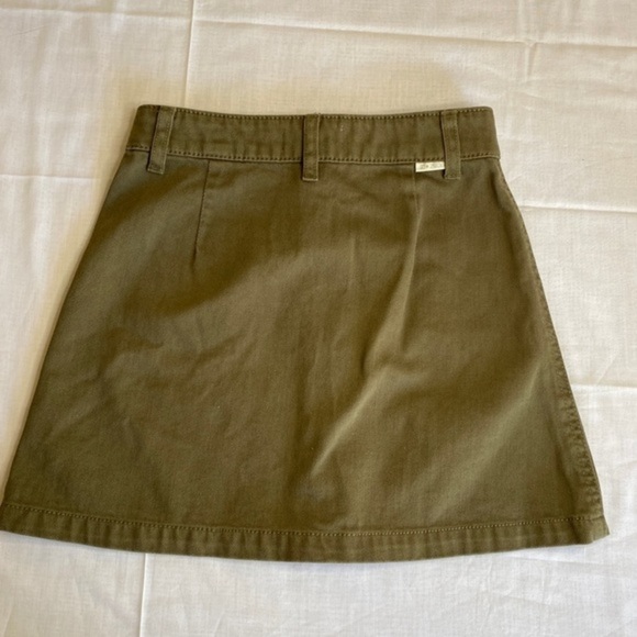 𝅺SKY and sparrow‎ olive green mini skirt size-0 - Picture 3 of 7